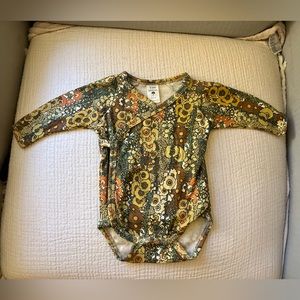 Kate Quinn long sleeve kimono bodysuit | neutral hollyhock | interlock - 0-3m